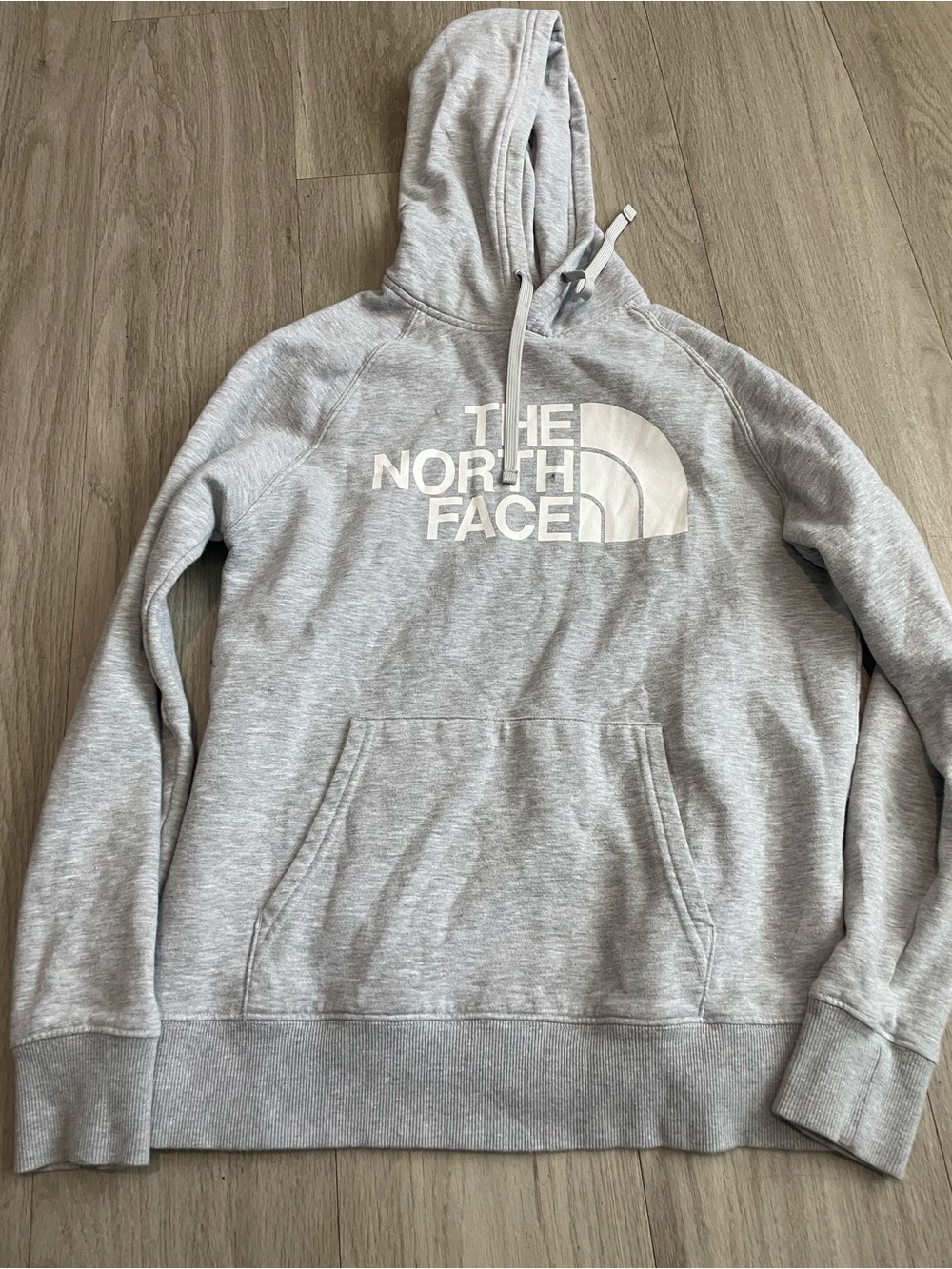 The North Face Women's Light Gray Logo Pullover Hoodie